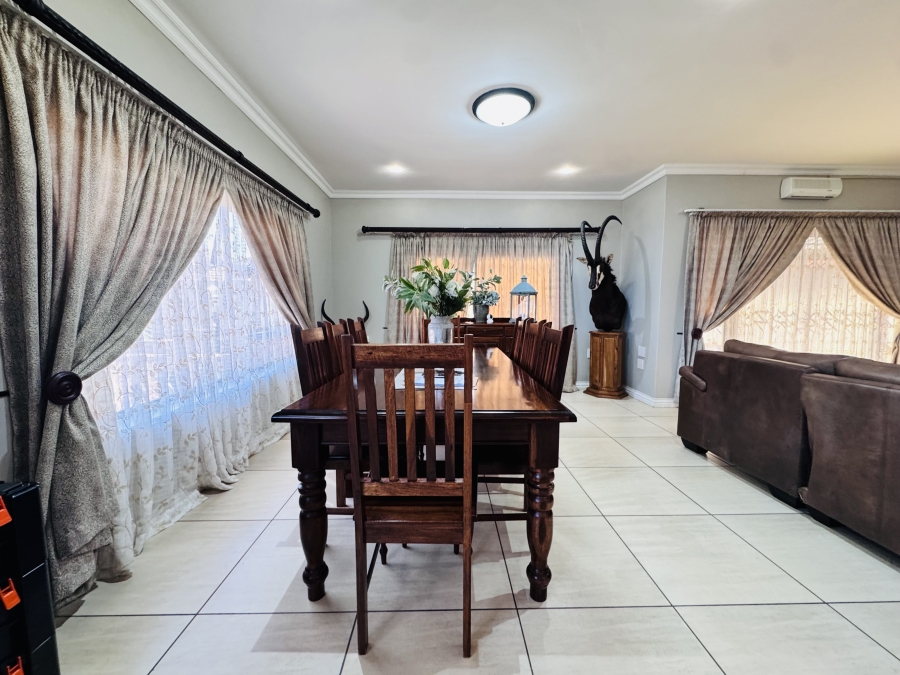 4 Bedroom Property for Sale in Wilkoppies North West